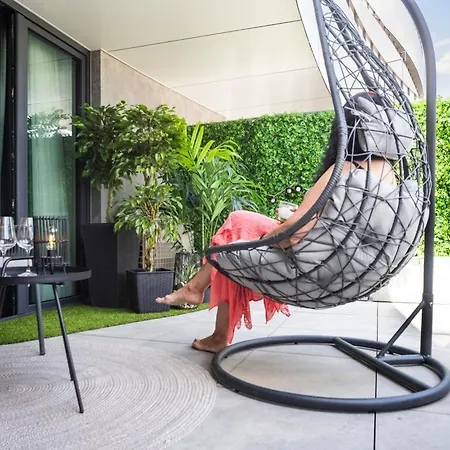 Dh Family And Whirlpool Premium 3kk, 2x Smarttv-netflix, Big Terrace And Free Parking Apartament *